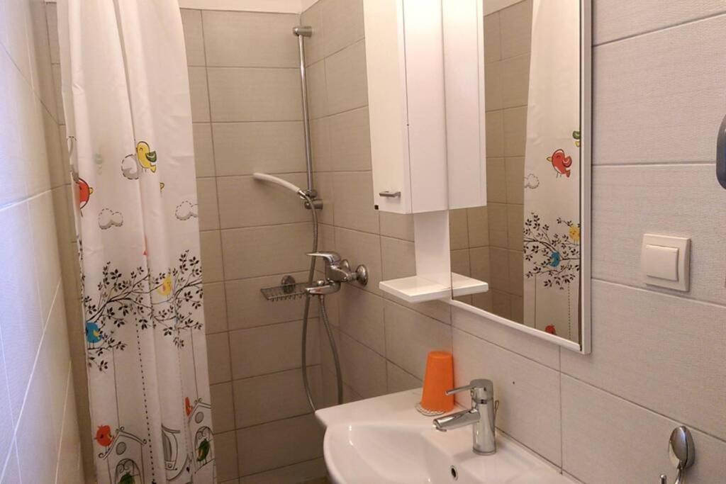 Garden Apartment- Near Sea 2 دوبروتا المظهر الخارجي الصورة